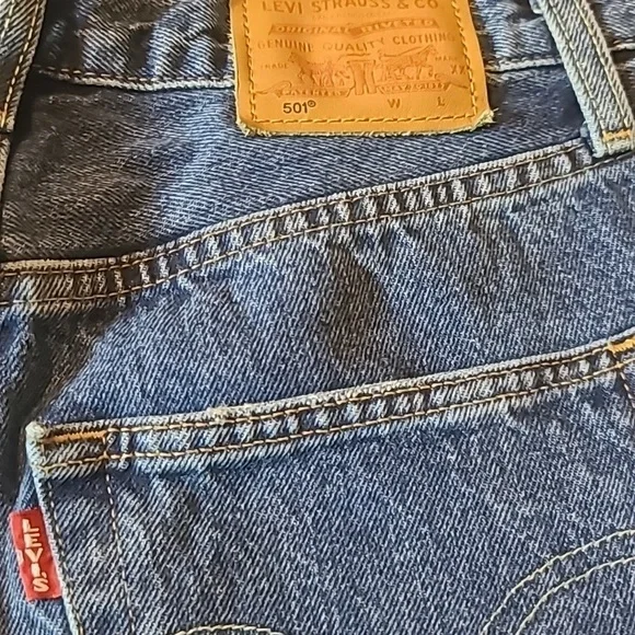 Levi 501 Button fly jeans size 25x30 - Picture 4 of 7